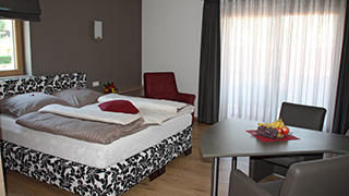 Zu den Apartments